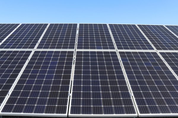 Panneau solaire photovoltaïque : investissez dans l'énergie durable